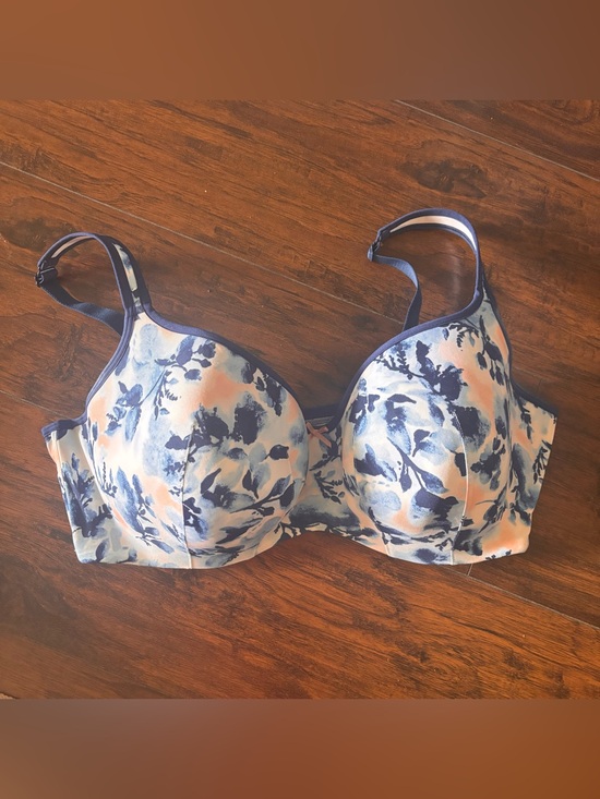 Cacique Other - Cacique Navy and Peach Floral Underwire Bra